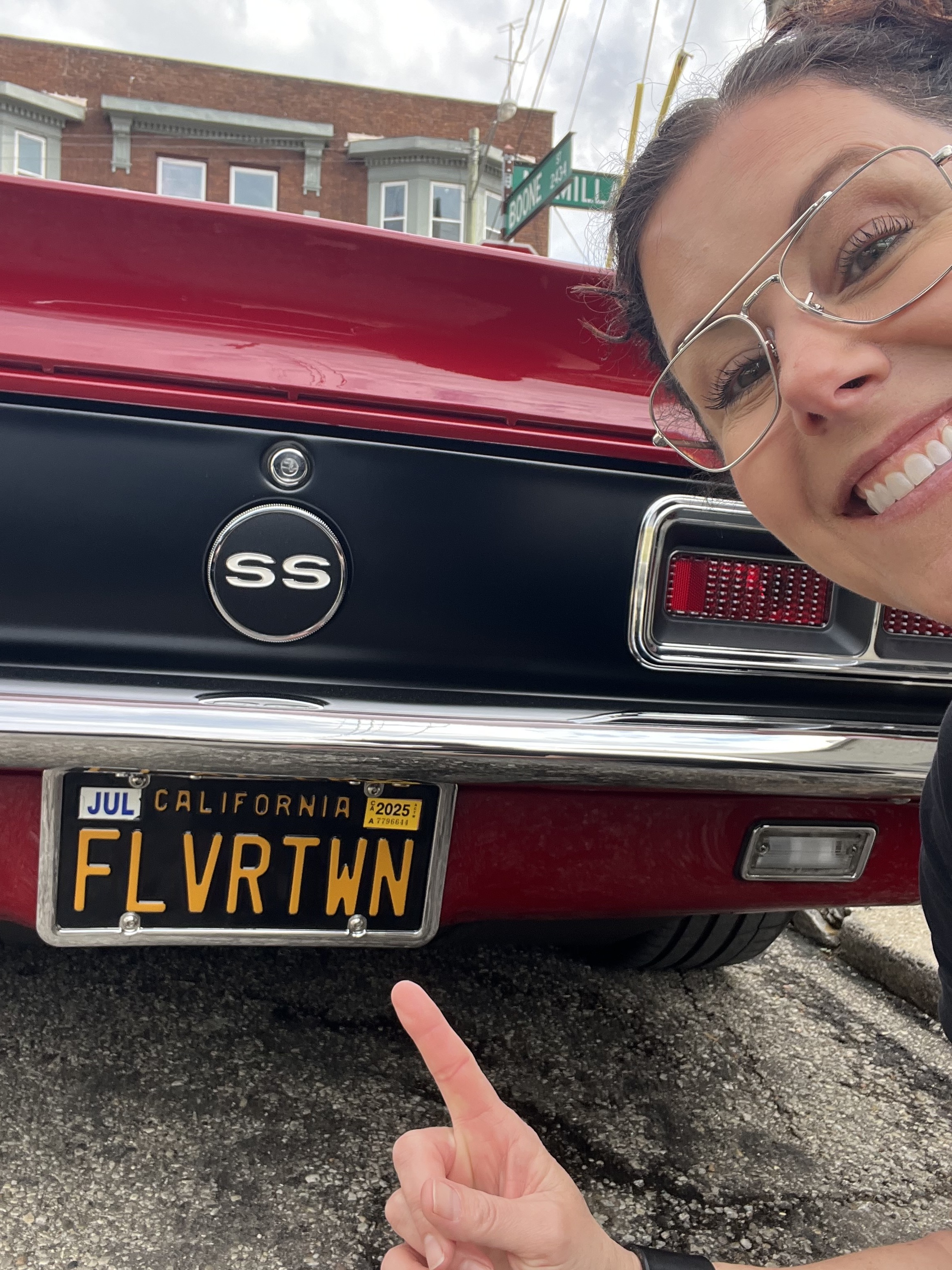 Libby Power-Leybman ’96 took a selfie with Guy's Camaro