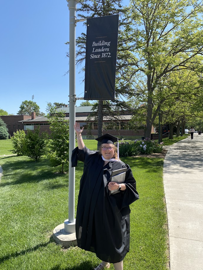 Lora Ives ’24