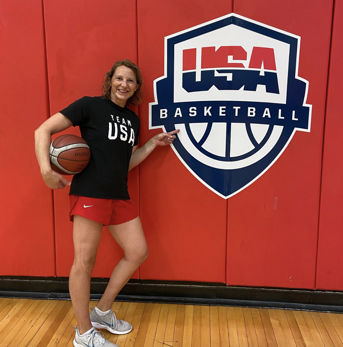 Natalie Schneider ’05
