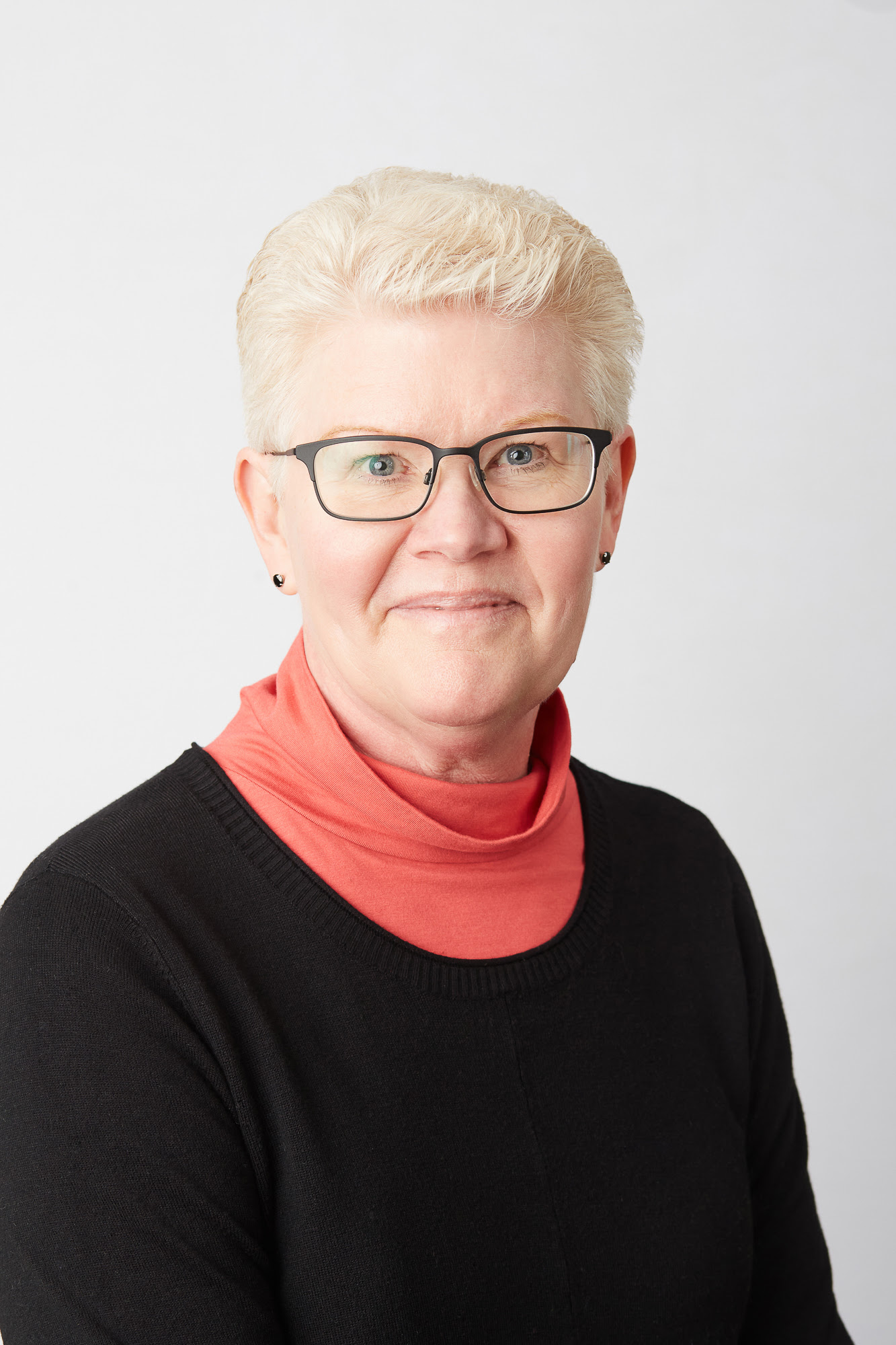 Angie Oltman Klasek ’81